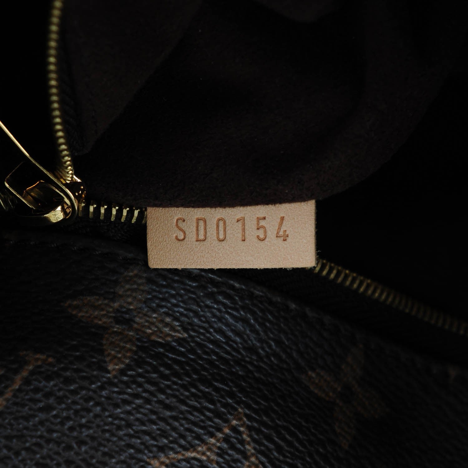 Louis Vuitton Monogram Metis 8 of 8