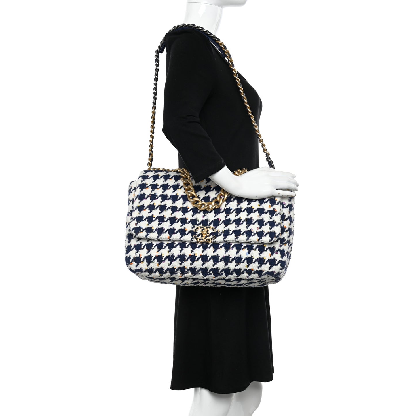 Tweed Quilted Maxi Chanel 19 Flap Ecru Navy Blue Multicolor