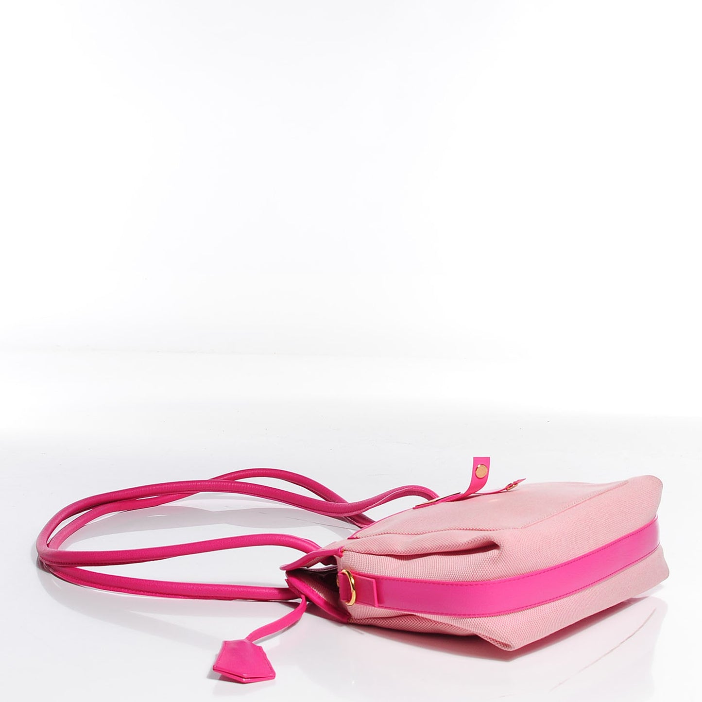 Canvas Articles De Voyage Rider Travel Shopper Fuchsia
