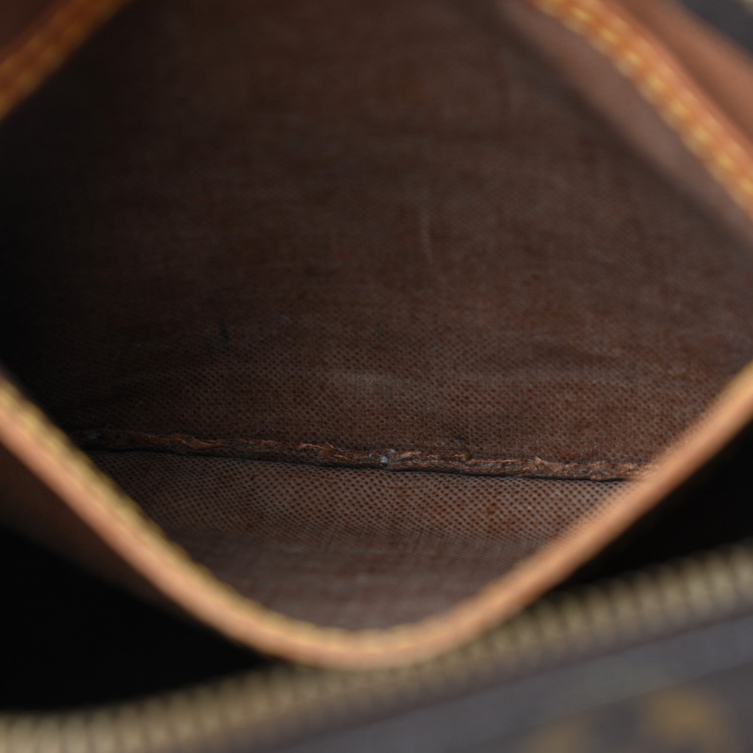 Louis Vuitton Monogram Speedy 25 6 of 8