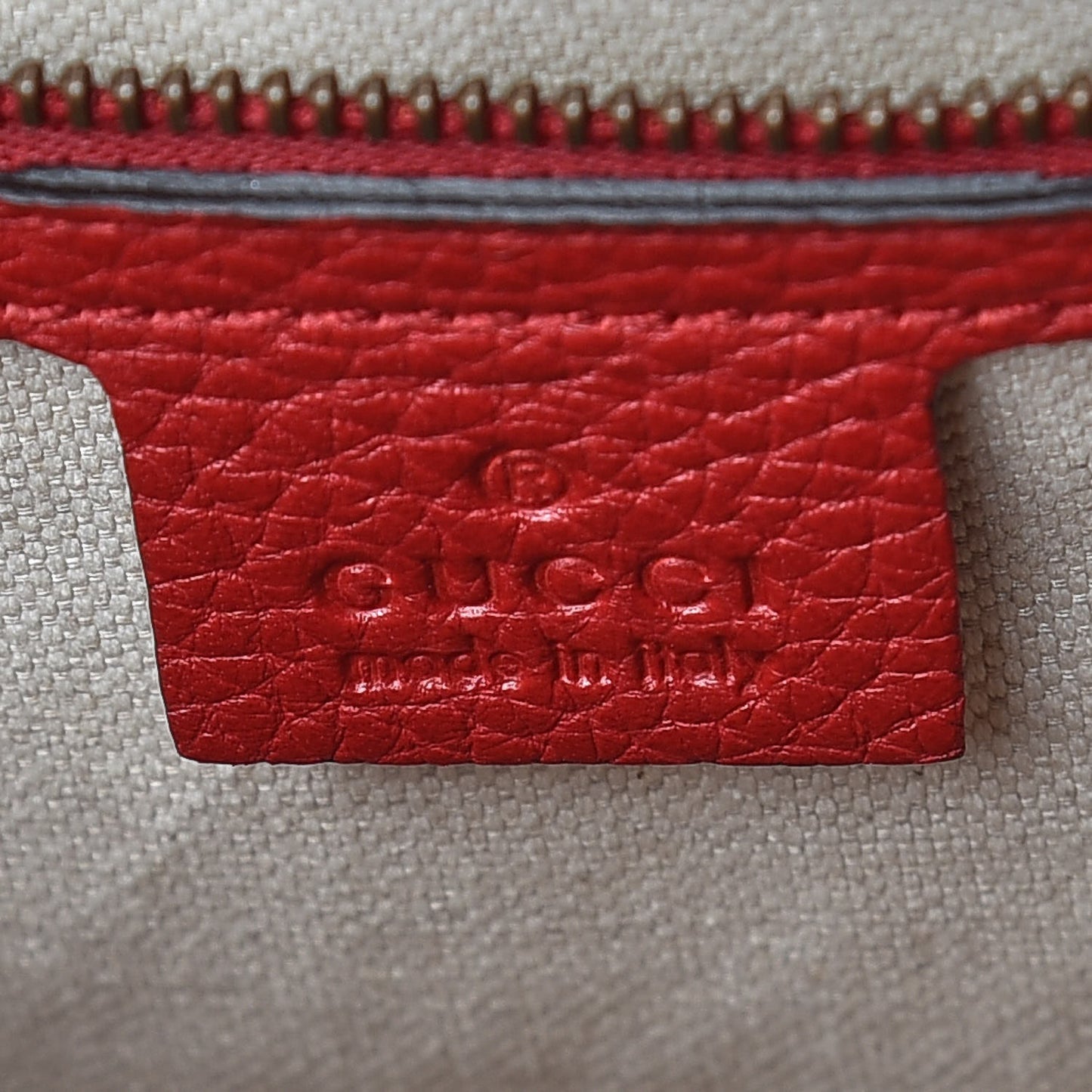 Calfskin Small GG Marmont Top Handle Bag Vulcanic Red