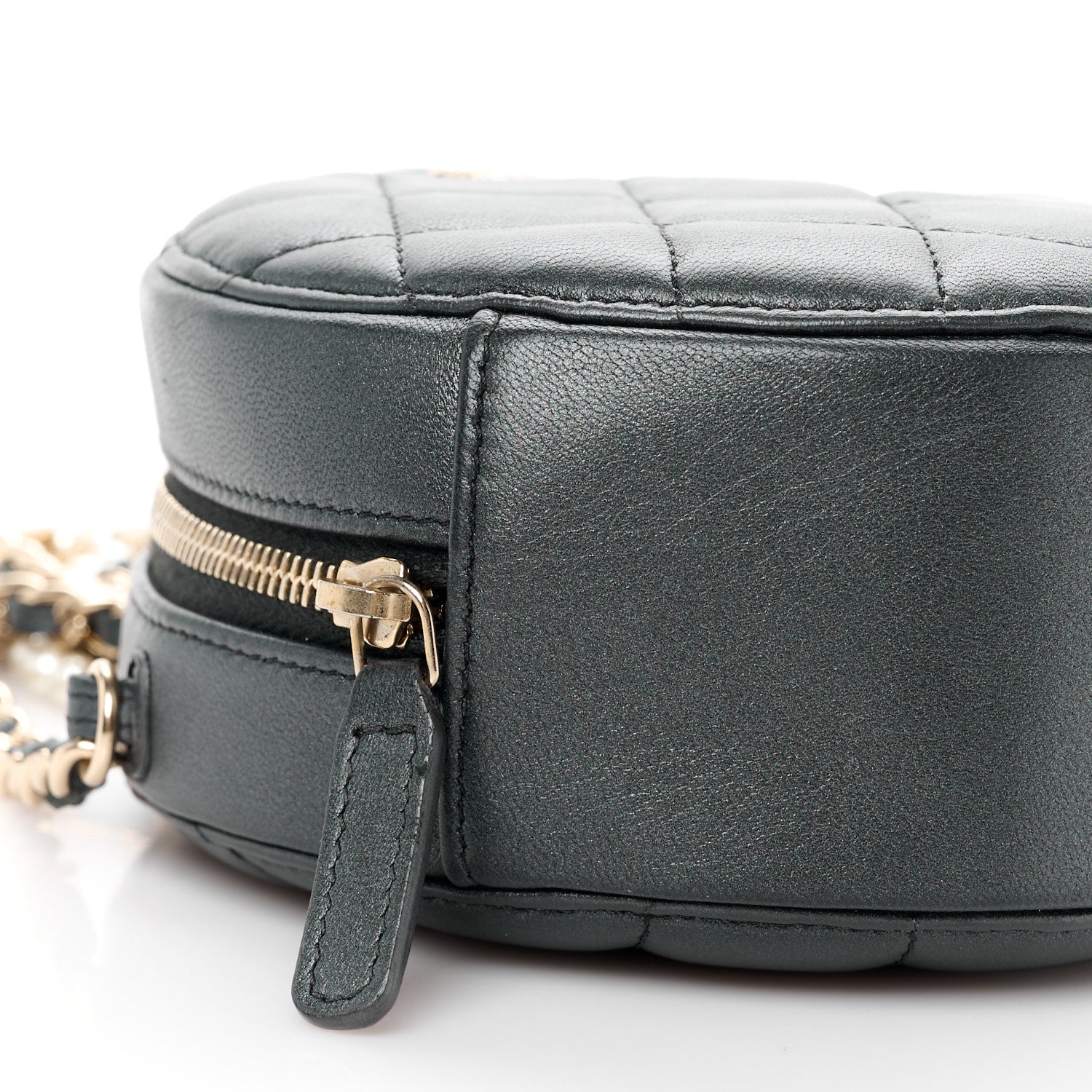 Chanel Iridescent Lambskin Quilted Pearl Round Clutch With Chain Black 9 of 11