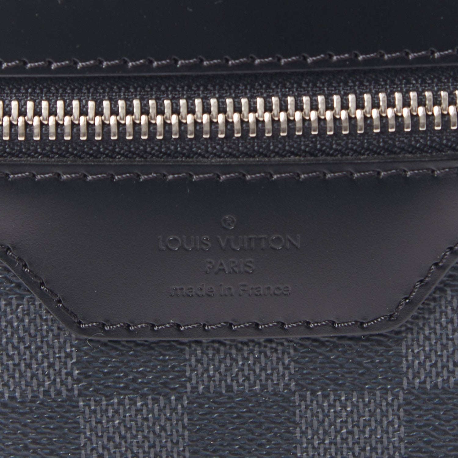 Louis Vuitton Damier Graphite Mick GM 6 of 8