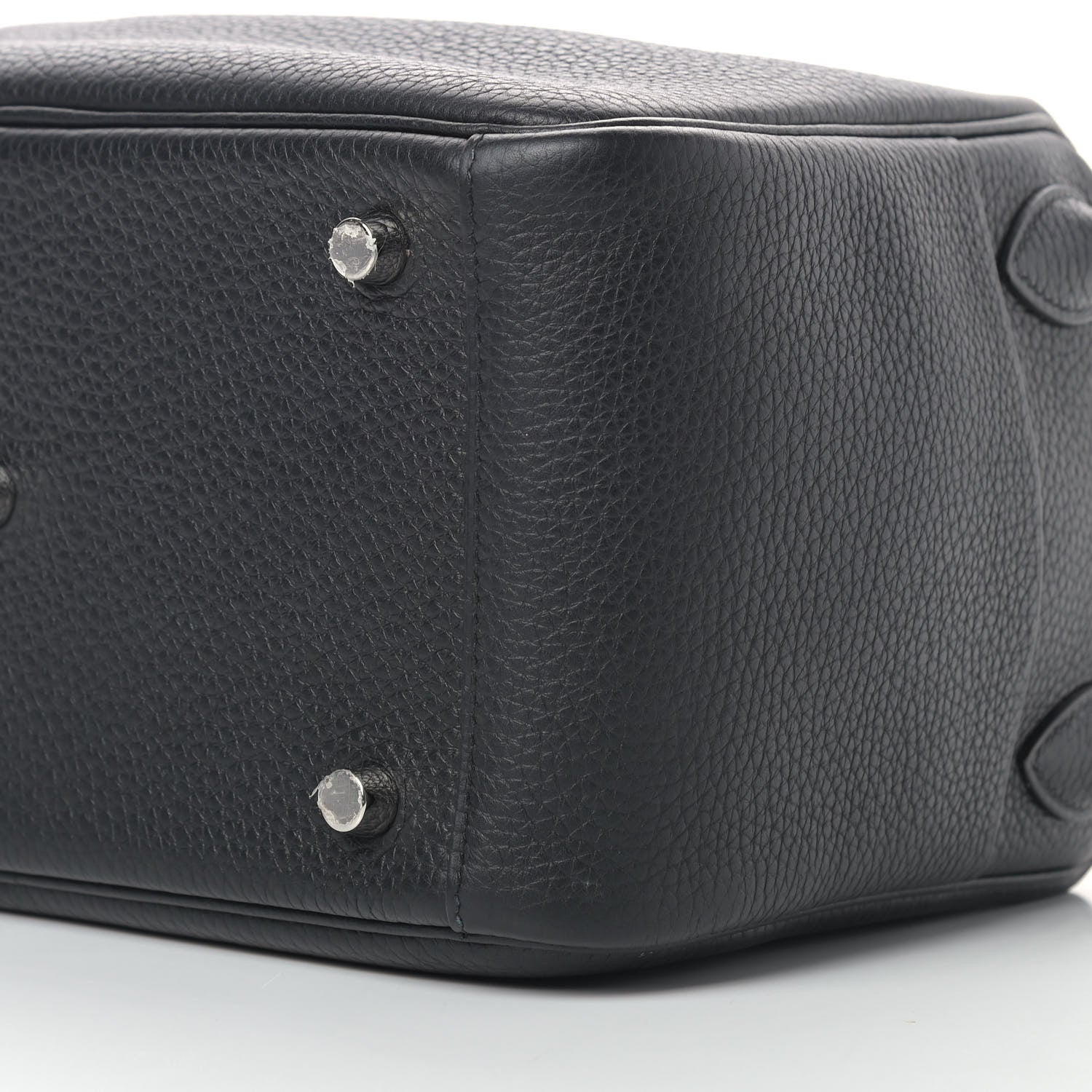 Hermes Taurillon Clemence Lindy 26 Black 9 of 10