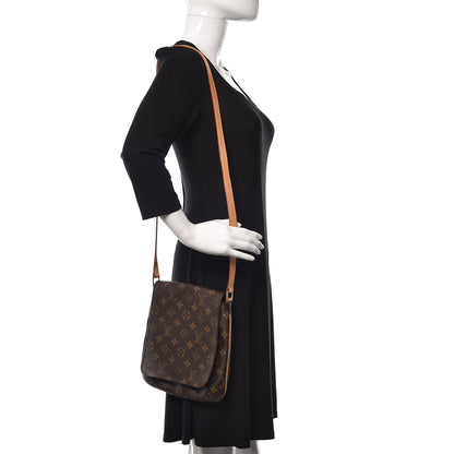 Louis Vuitton Monogram Musette Salsa 2 of 10