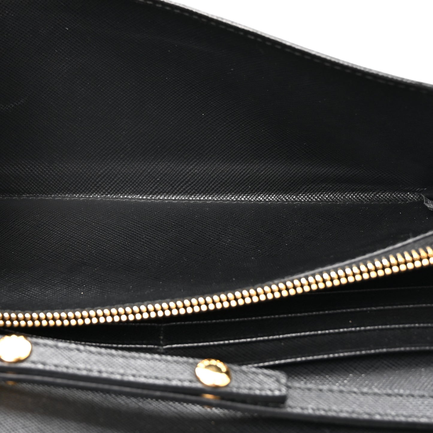 Saffiano Metal Oro Chain Wallet Black