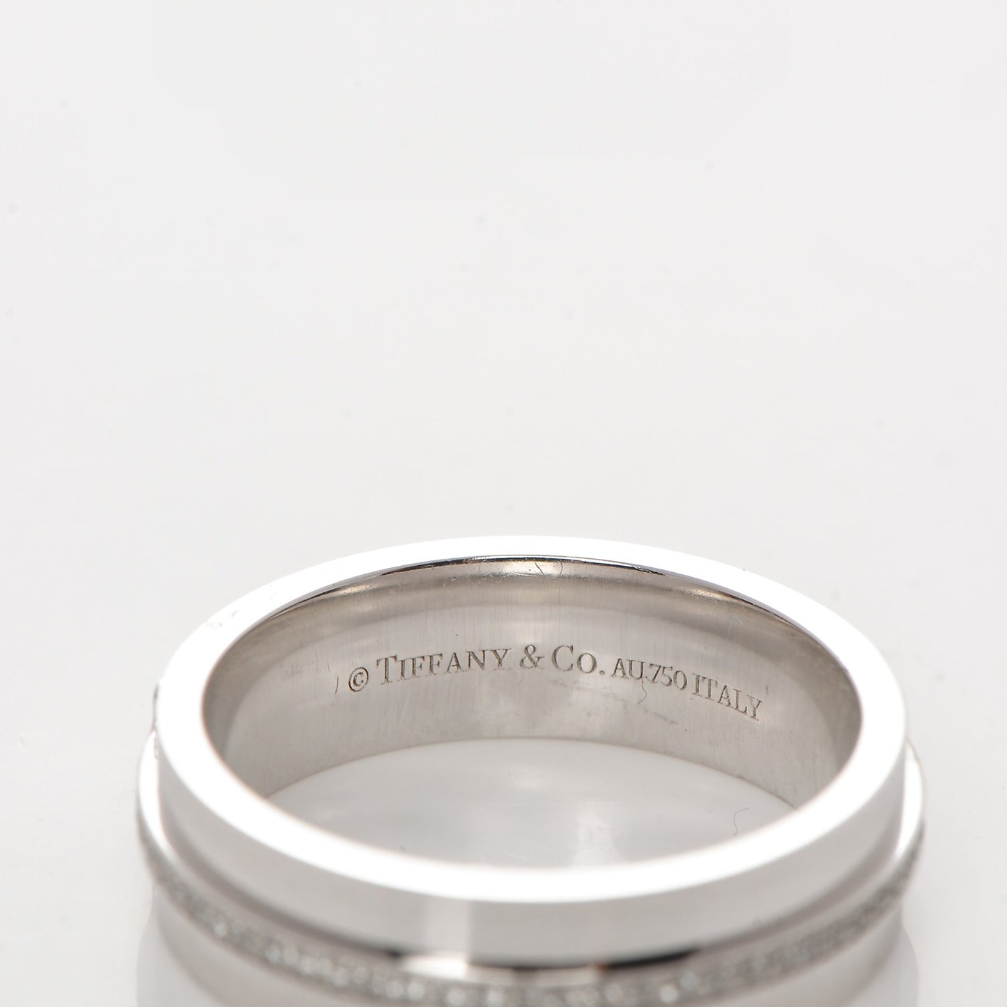 18K White Gold Diamond T Two Ring 6
