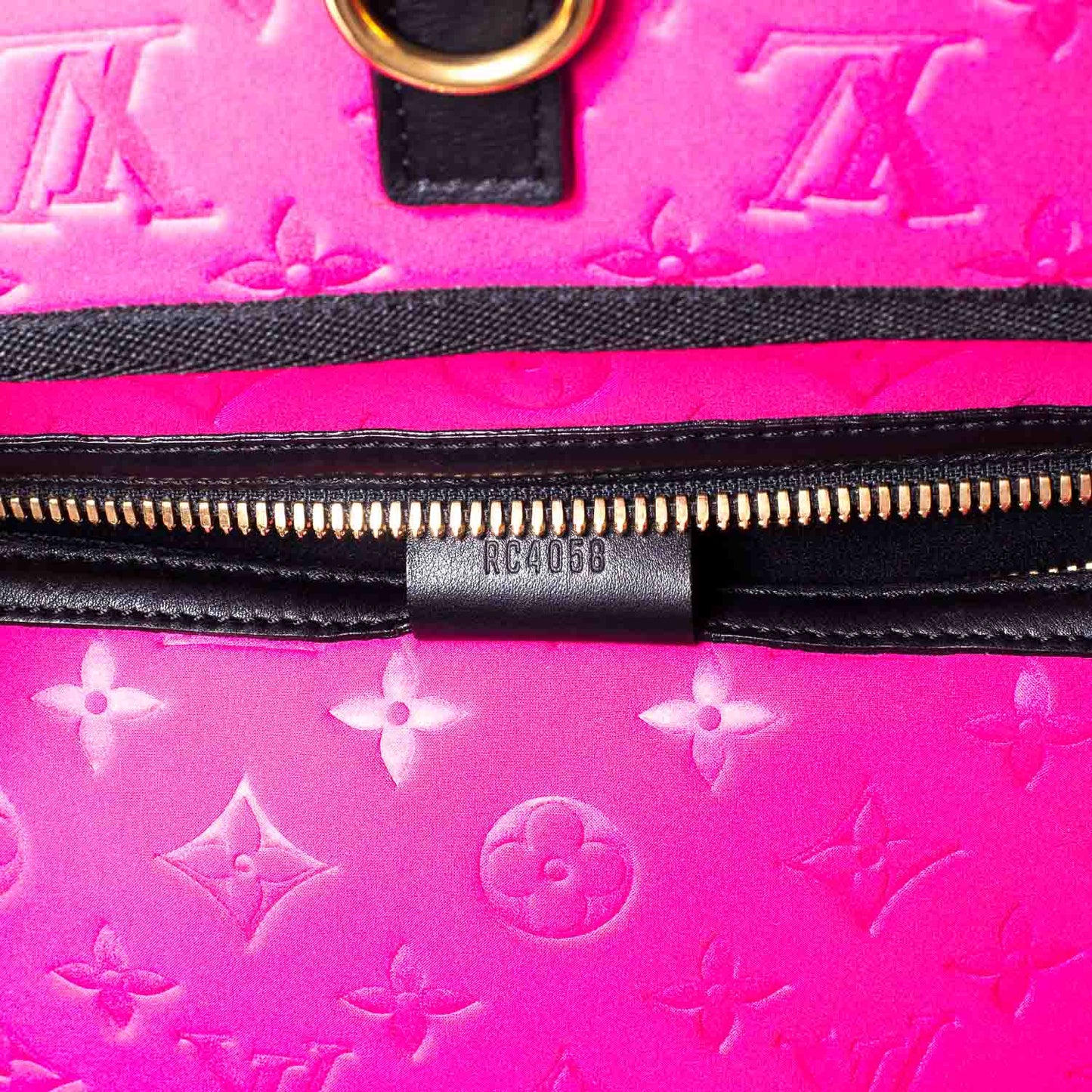 Monogram Scuba MM Fuchsia