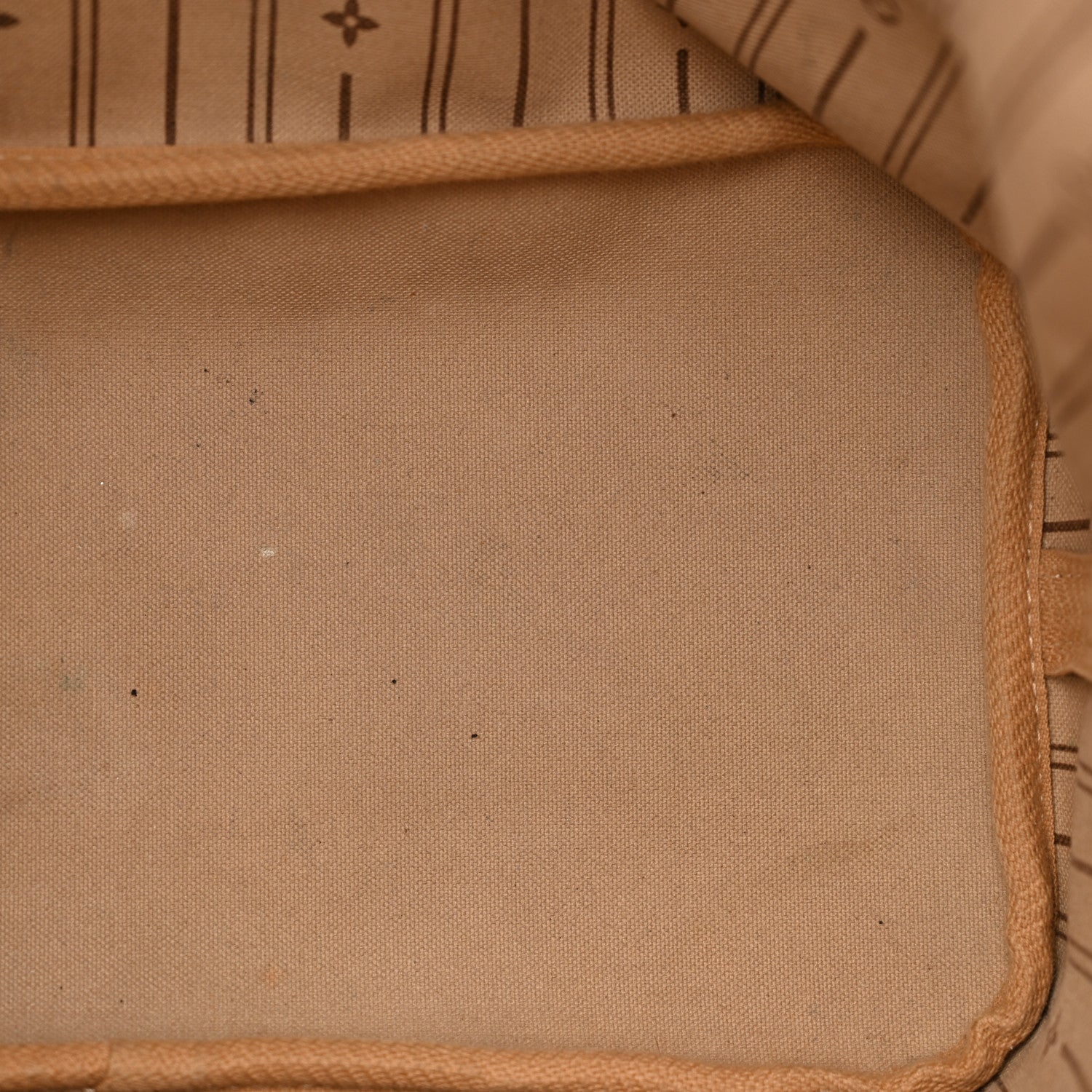 Louis Vuitton Monogram Neverfull MM 12 of 20