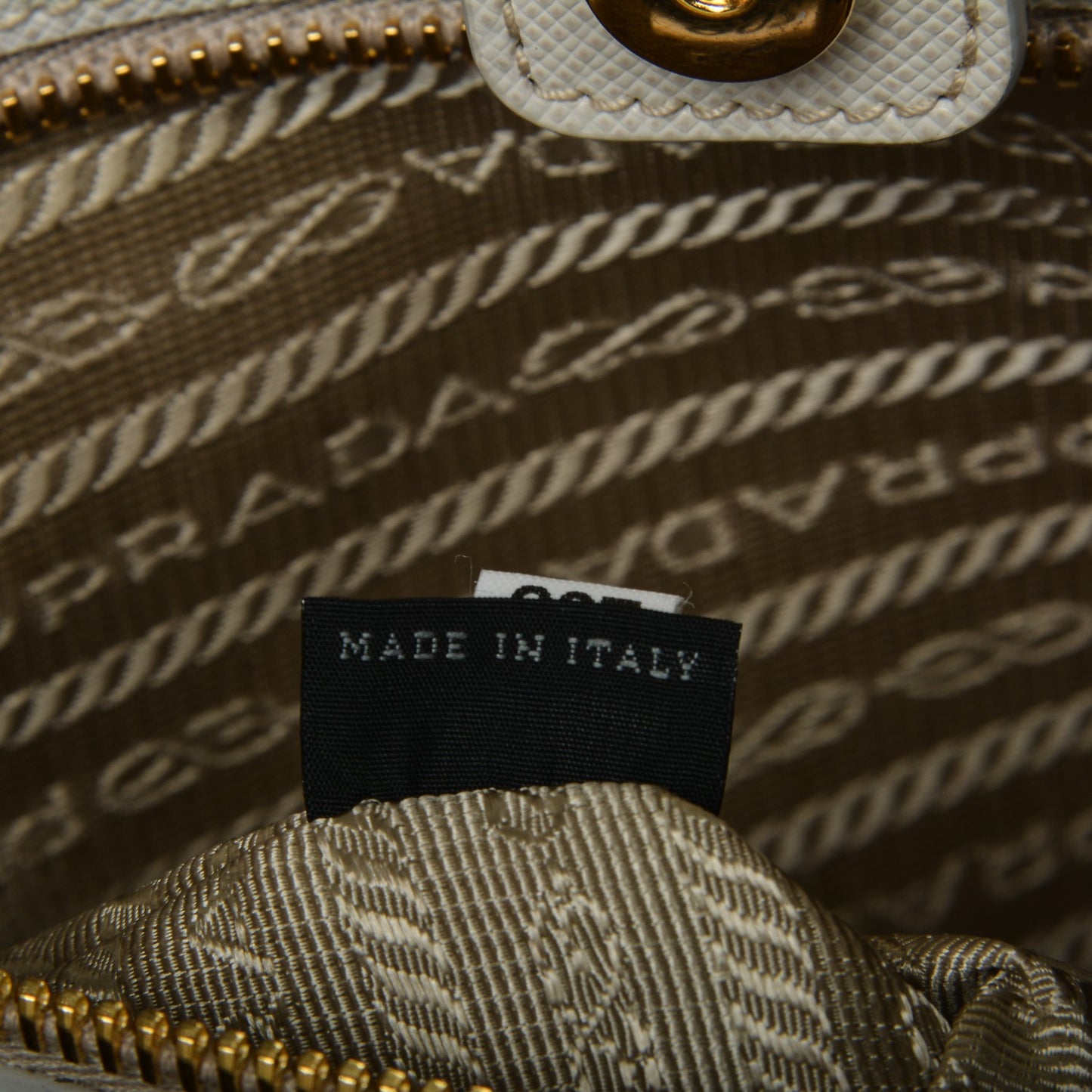 Saffiano Lux Large Tote Talco