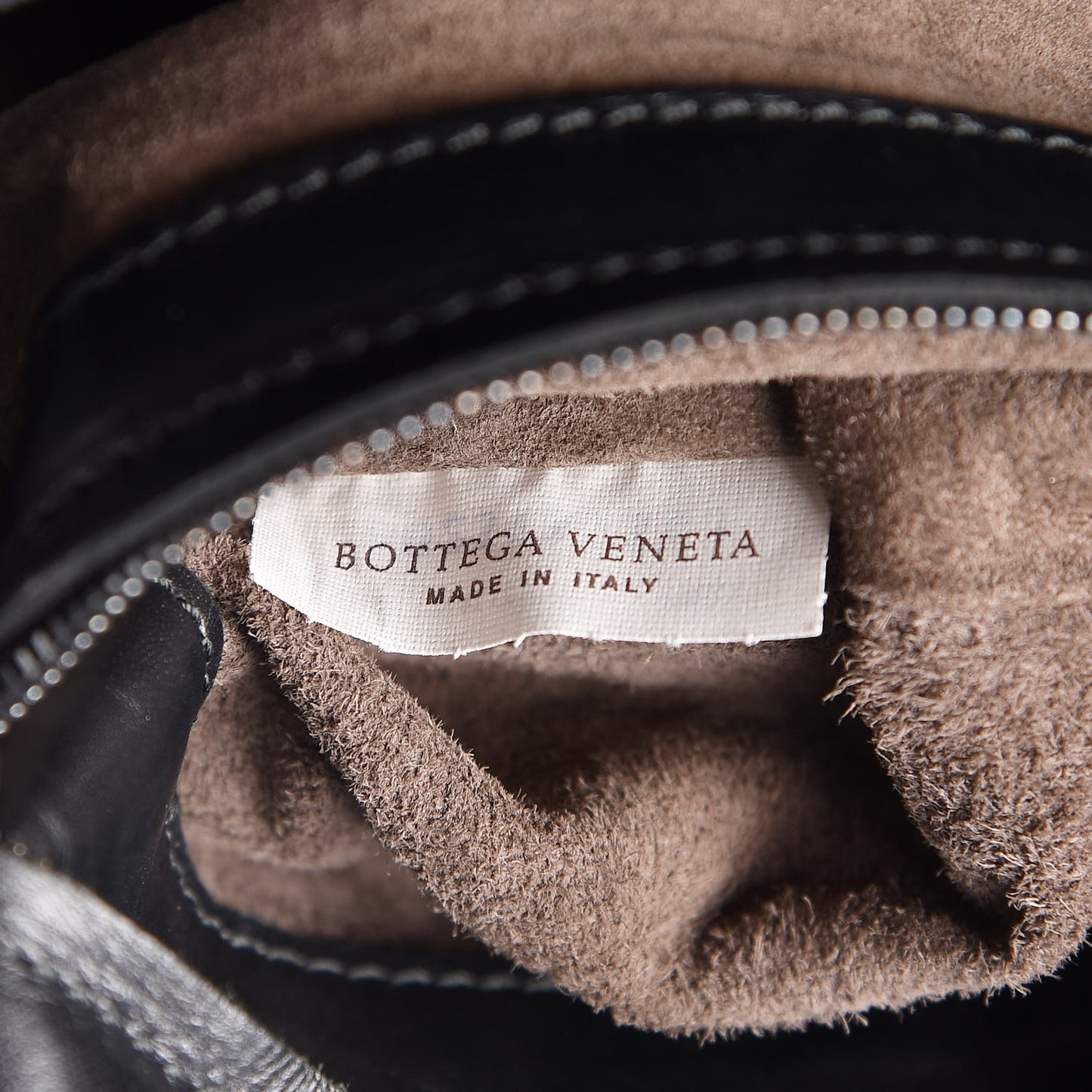 Light Calf Intrecciato Small Roma Black