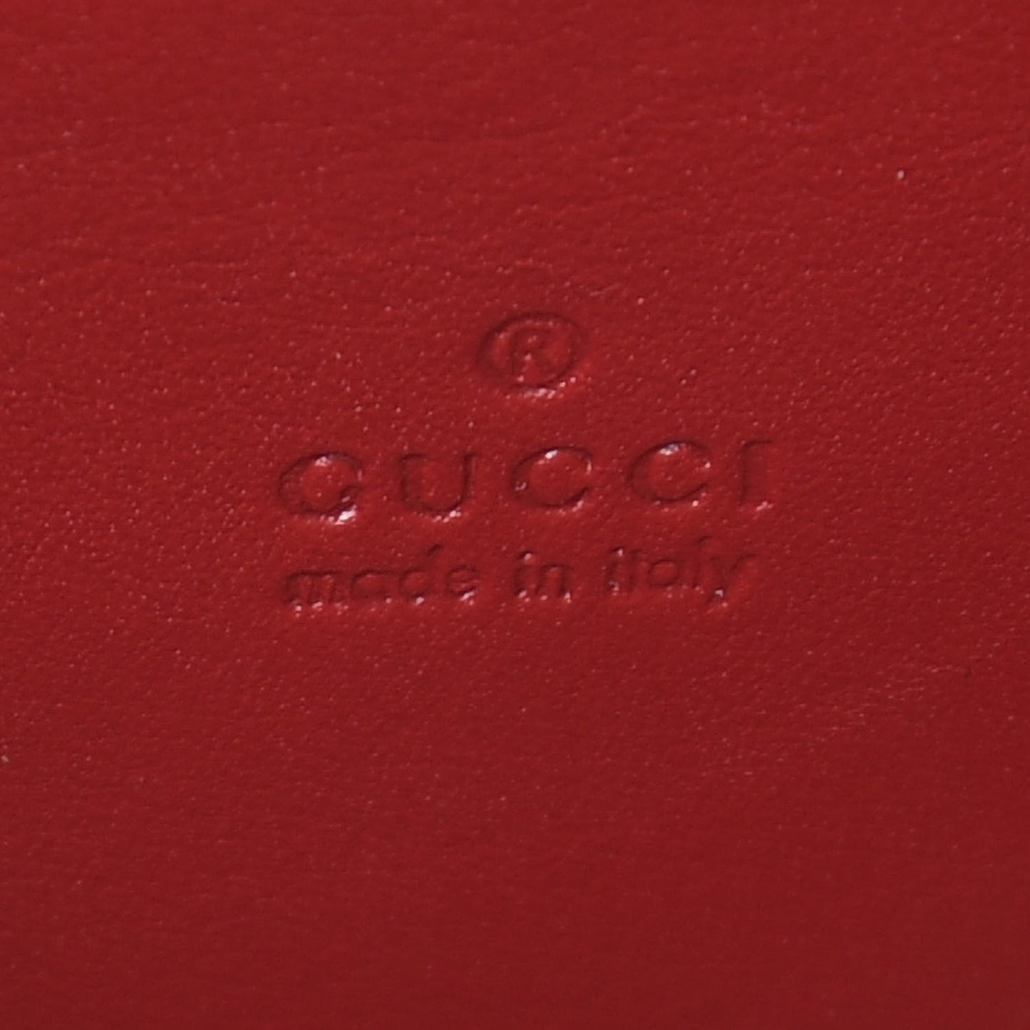 Calfskin Matelasse Mini GG Marmont Chain Wallet Hibiscus Red