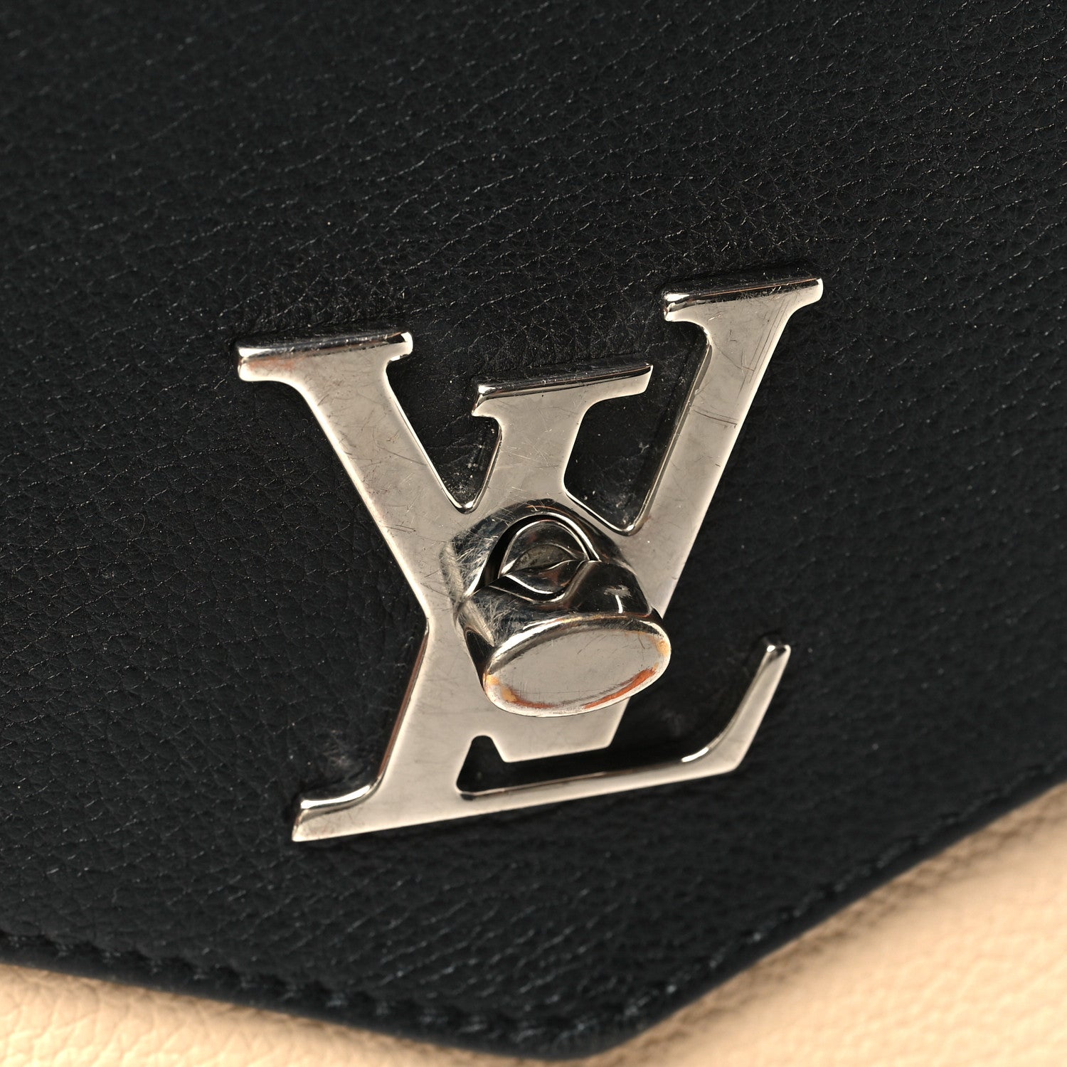 Louis Vuitton Soft Calfskin My Lockme Top Handle Vanille Black 11 of 11