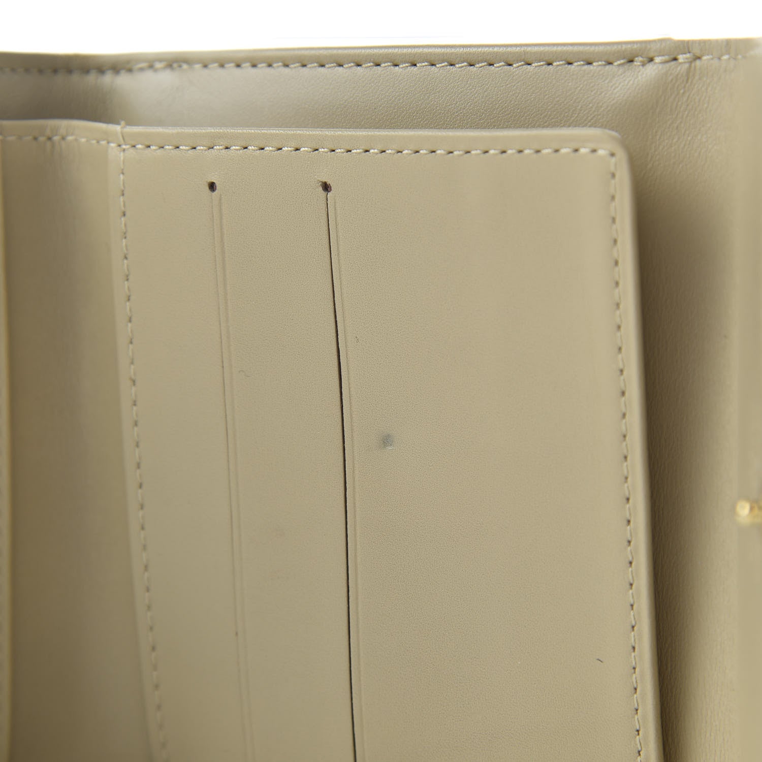 Louis Vuitton Vernis Elise Wallet Beige 6 of 7
