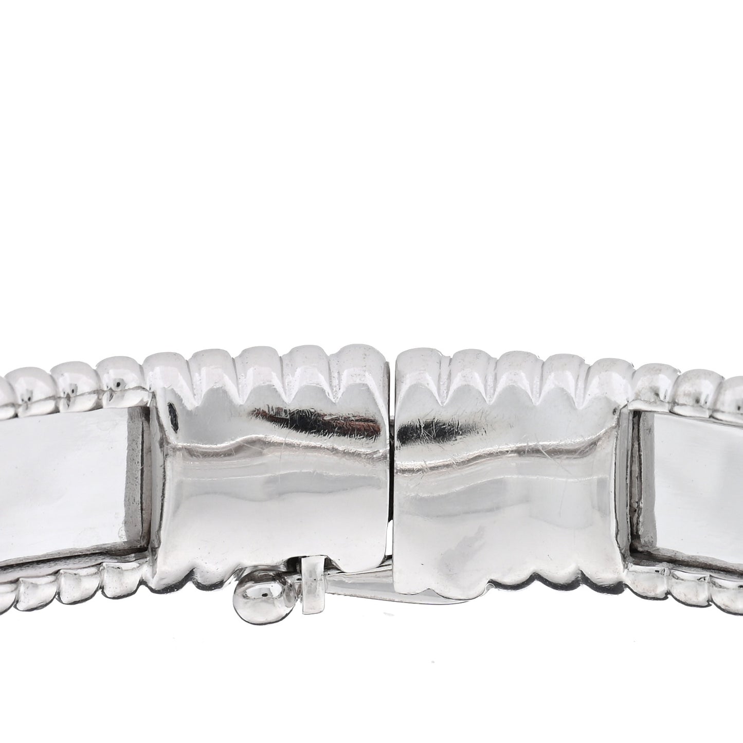 18K White Gold Perlee Signature Bangle Bracelet M