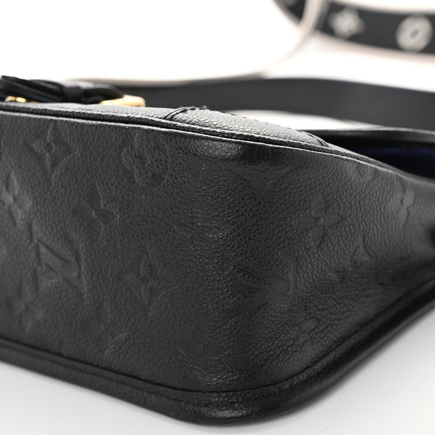 Empreinte Monogram Giant Diane Black