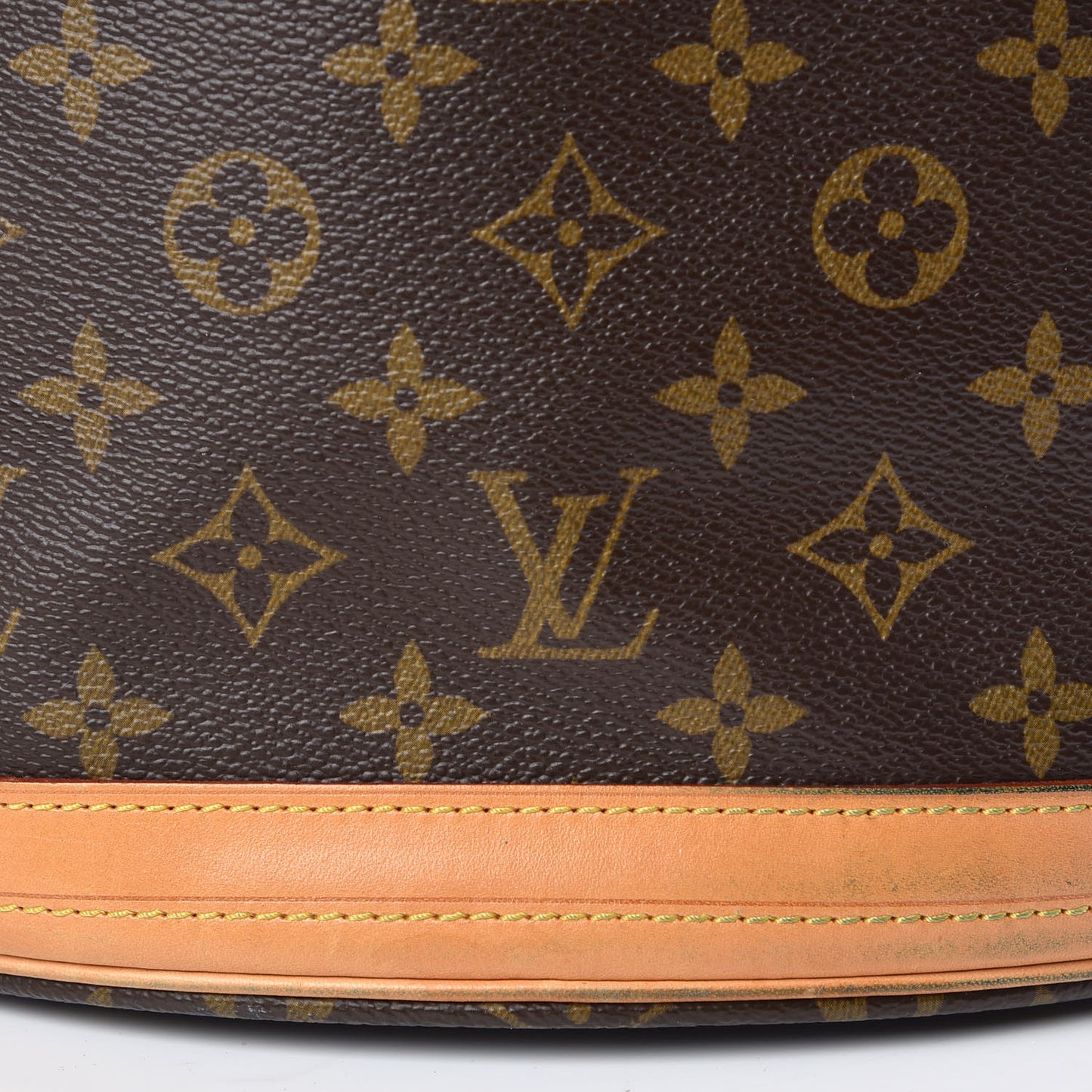 Monogram Petit Bucket 23