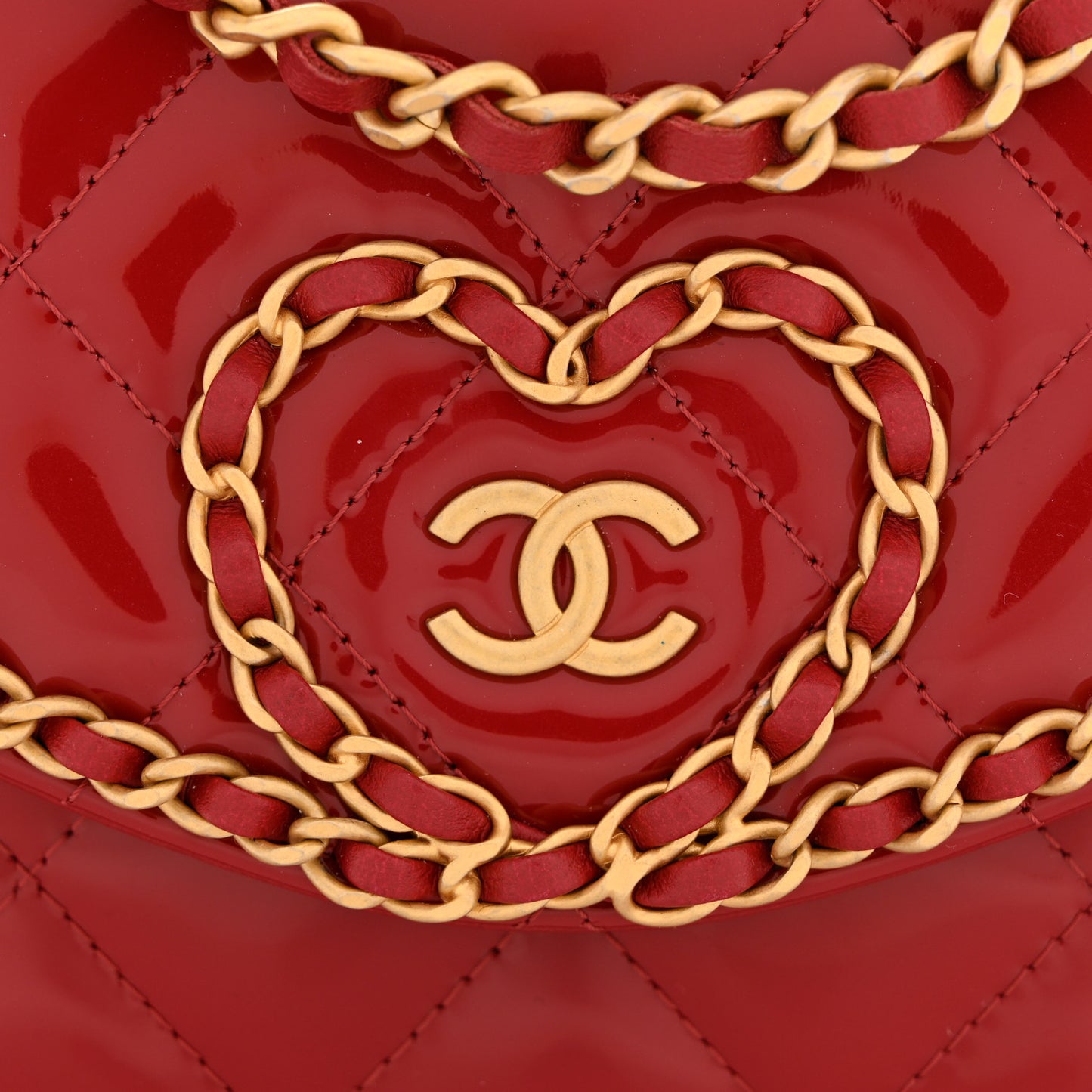 Patent Quilted Chain Around Heart Wallet On Chain WOC Red