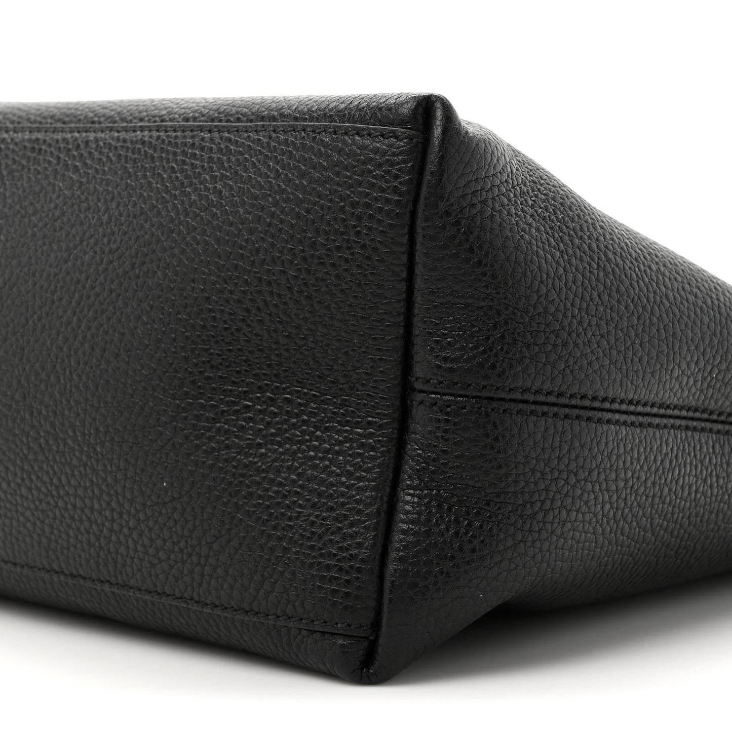 Pebbled Calfskin Medium Soho Chain Shoulder Bag Black