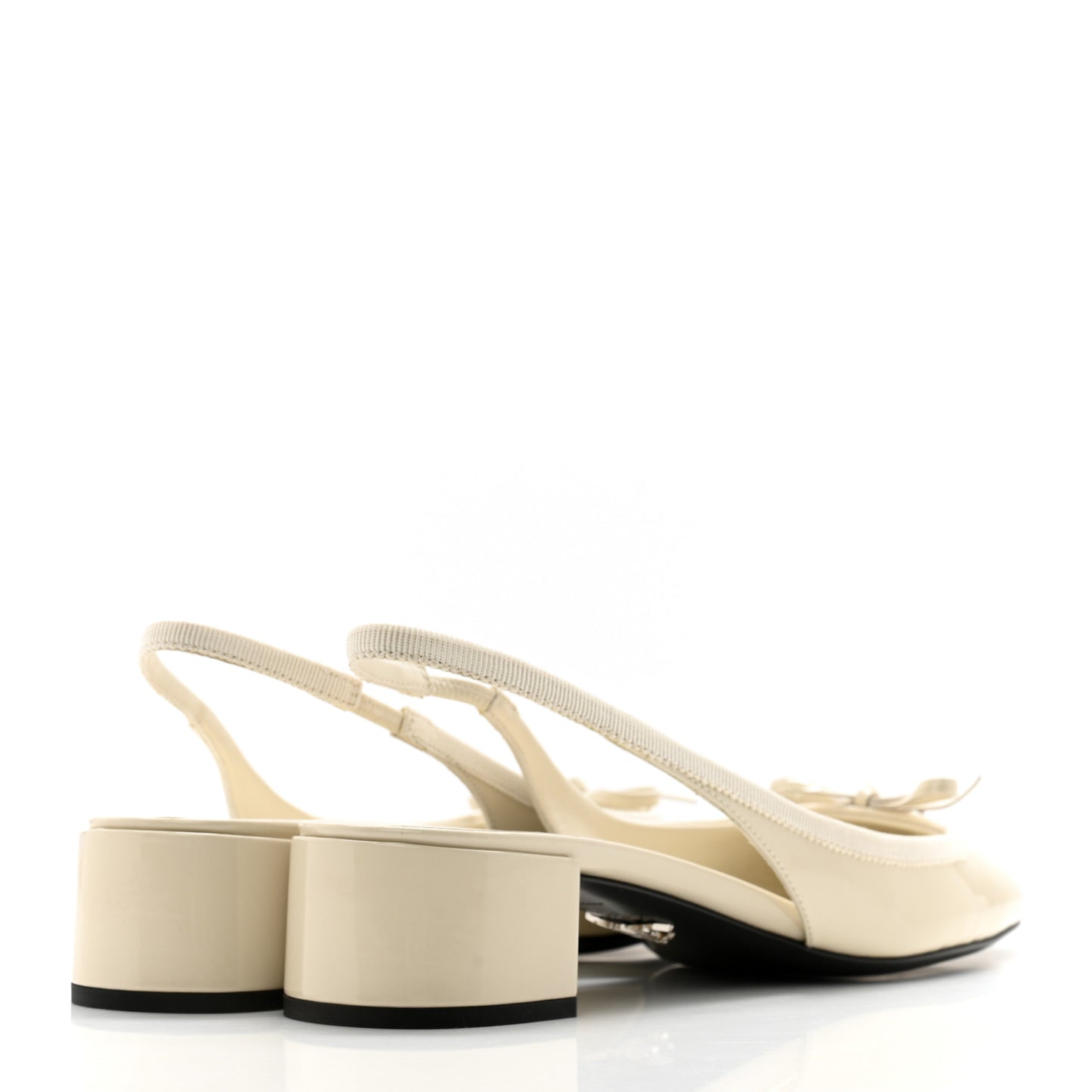 Vernice Triangle Bow 45mm Slingback Pumps 38.5 Avorio