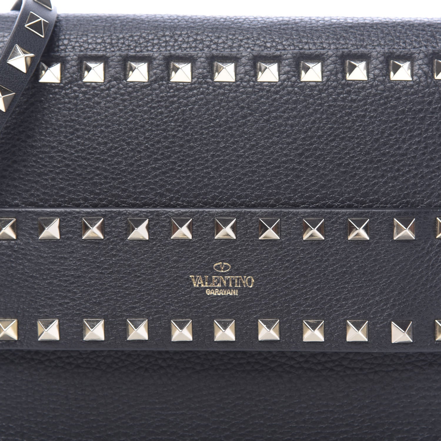 Valentino Garavani Pebbled Calfskin Rockstud Side Slip Crossbody Black 10 of 10