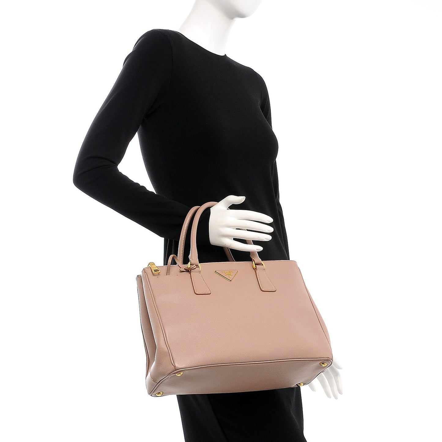 Saffiano Medium Galleria Double Zip Tote Cammeo