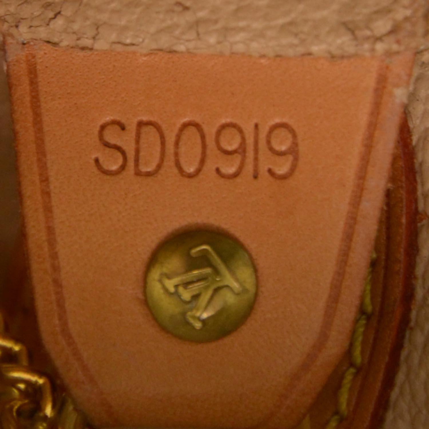Louis Vuitton Monogram Petit Bucket 23 6 of 7
