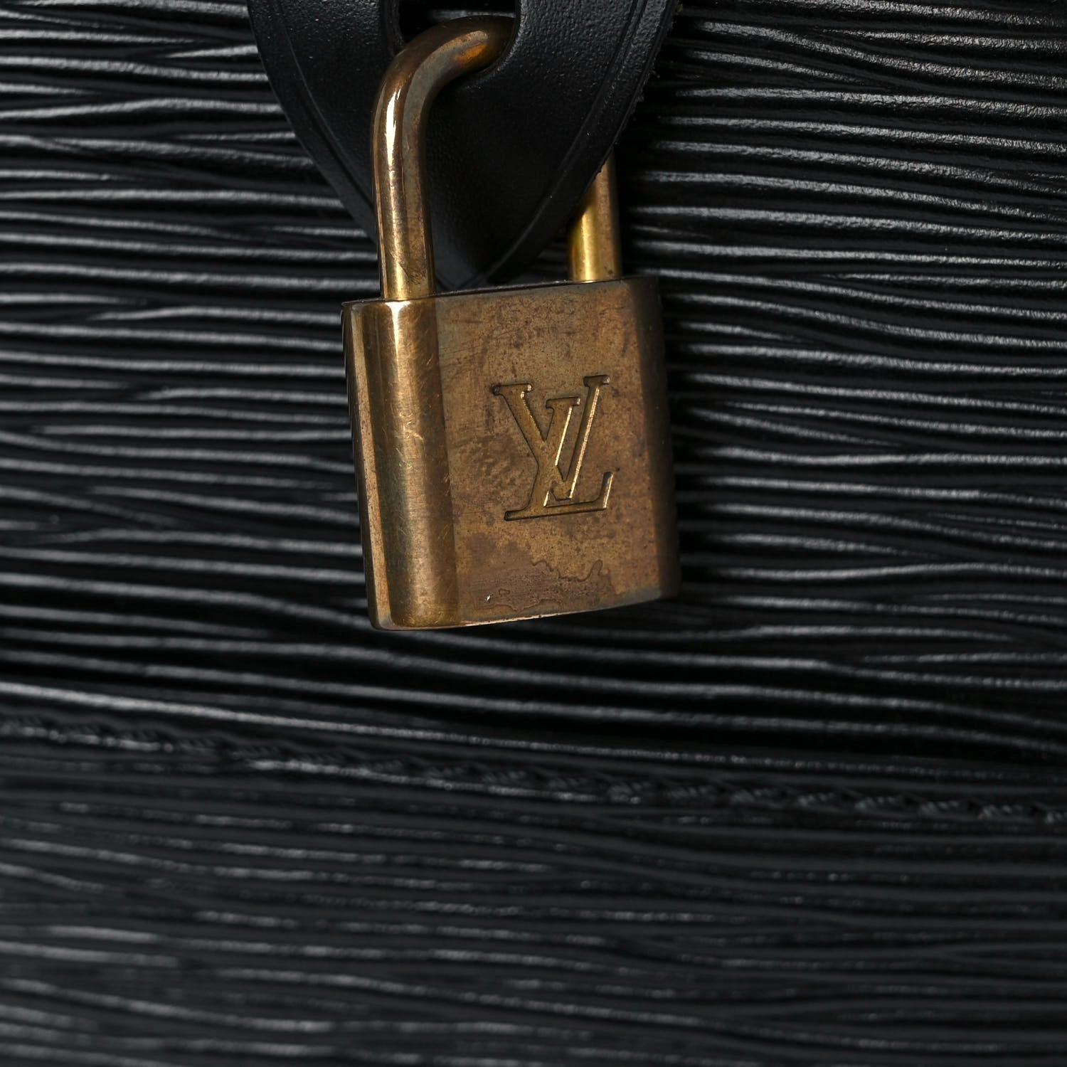Louis Vuitton Epi Speedy 25 Black 9 of 9