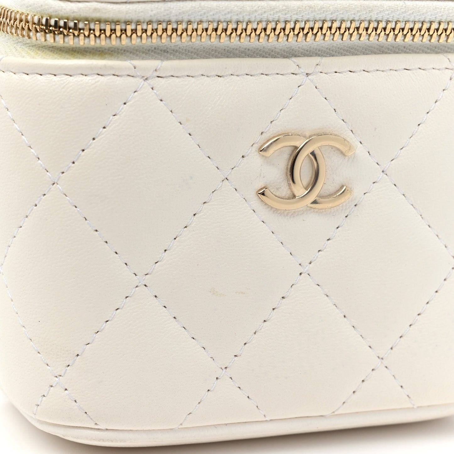 Lambskin Quilted Mini Camellia Bow Vanity Case With Chain White
