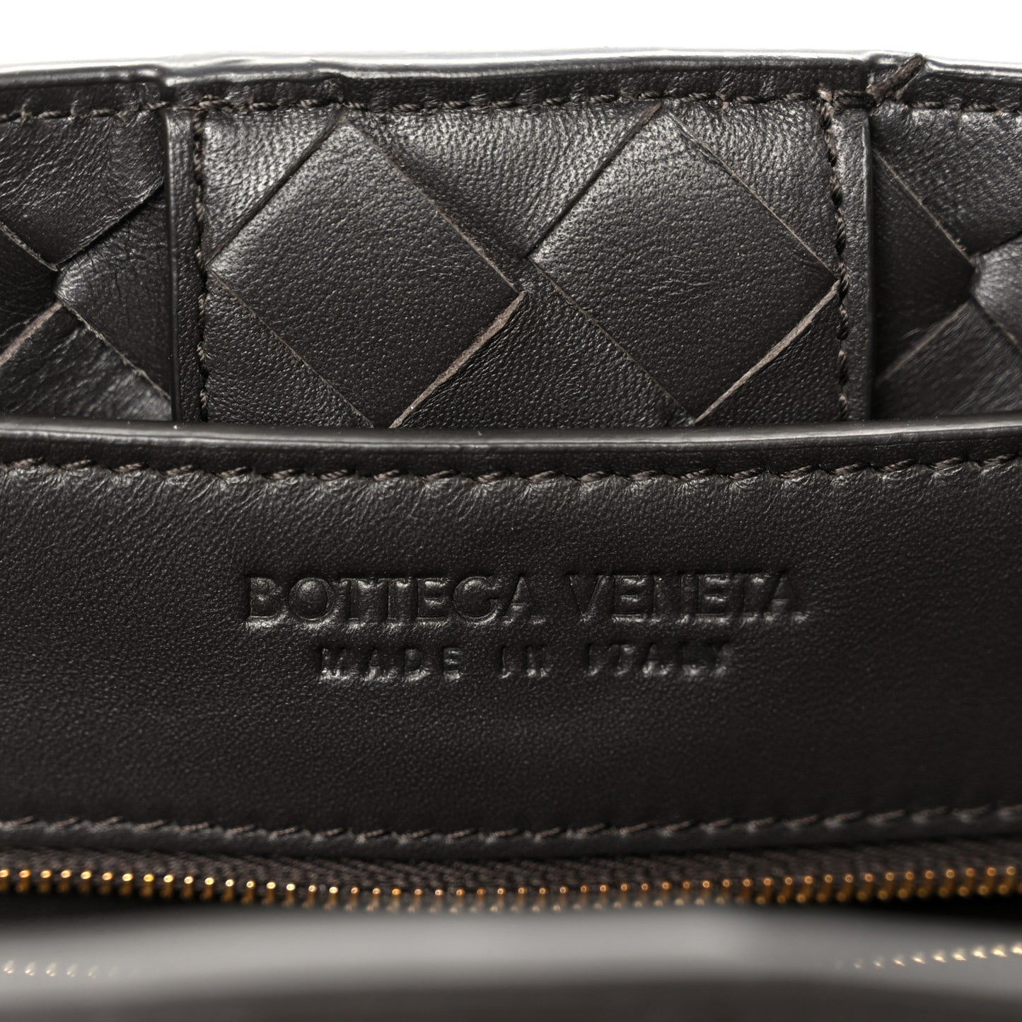 Nappa Intrecciato Medium Andiamo Shoulder Bag Fondant