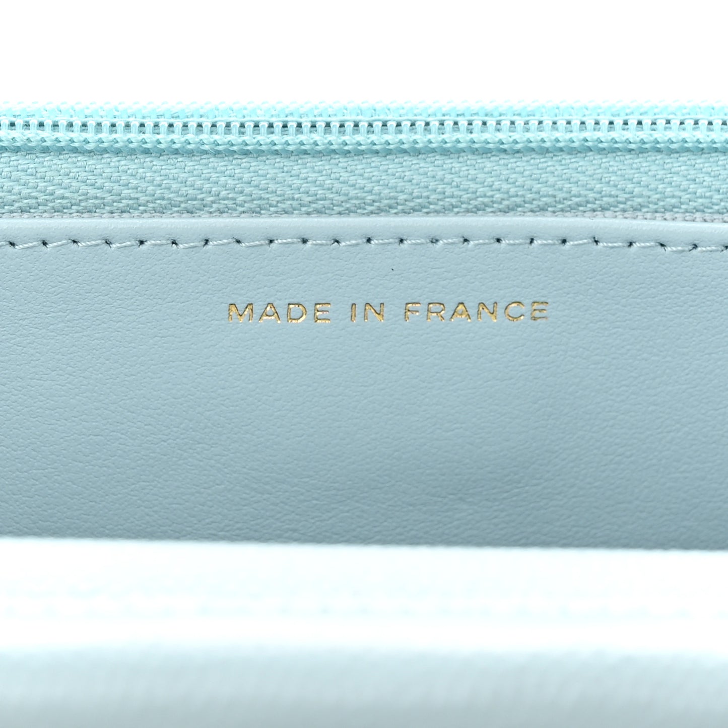 Caviar Quilted Wallet on Chain WOC Light Blue