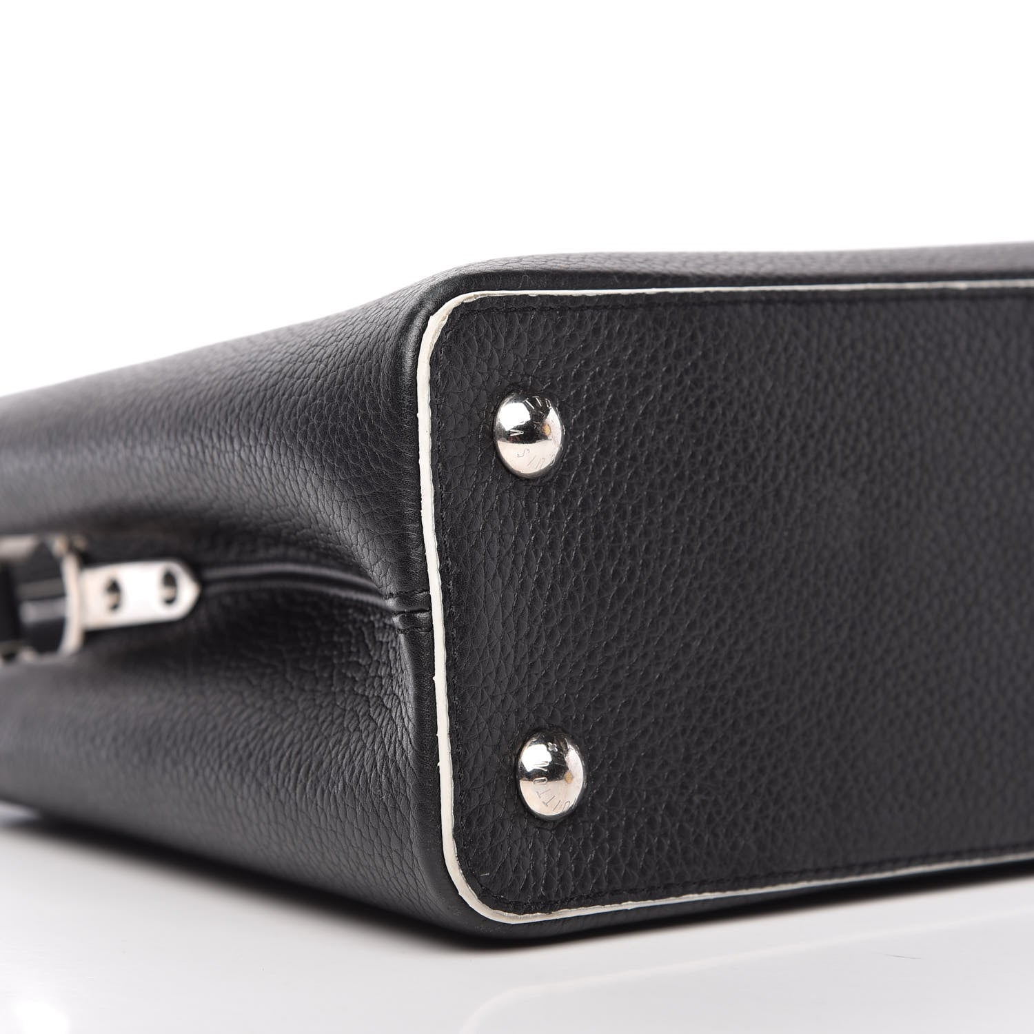 Louis Vuitton Taurillon Stitched Capucines PM Black 5 of 10