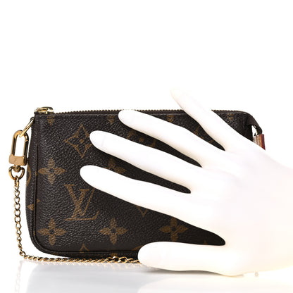 Louis Vuitton Monogram Mini Pochette Accessories 3 of 13