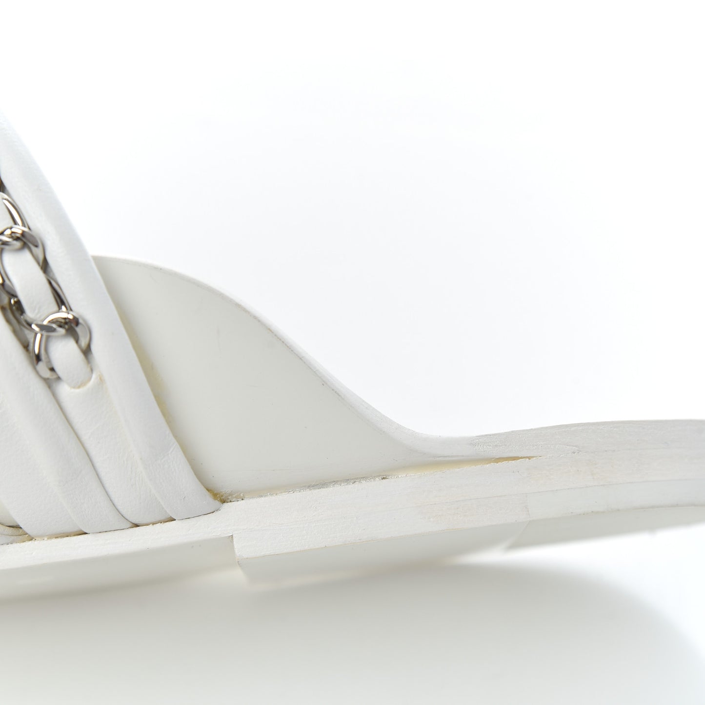 Calfskin Chain CC Thong Flat Sandals 41 White
