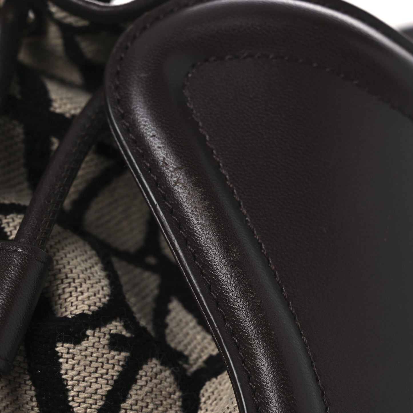 Toile Iconographe Nappa Le Cinquième Bucket Bag Naturale Black Fondant
