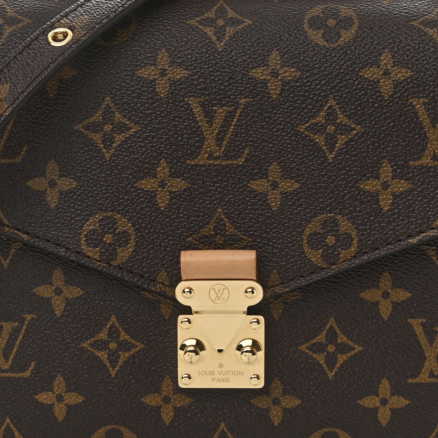 Louis Vuitton Monogram Pochette Metis 8 of 10