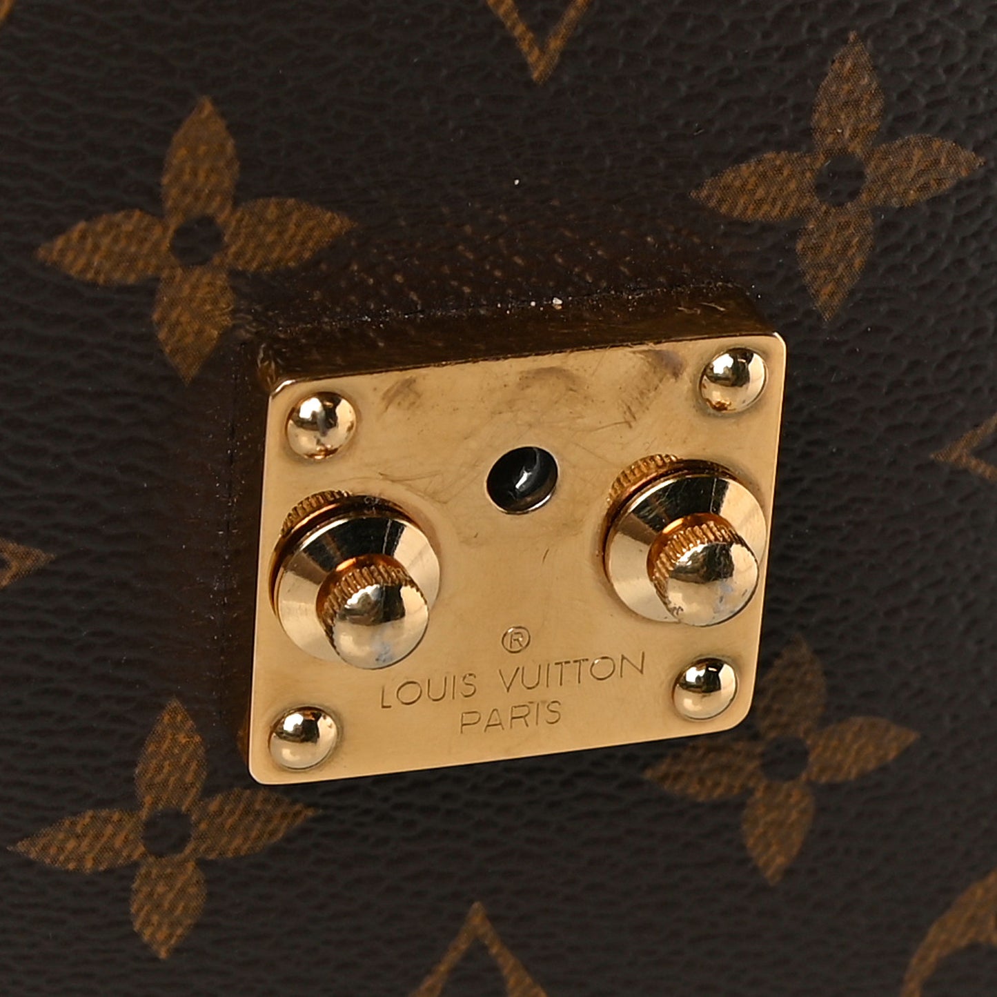 Reverse Monogram Pochette Metis