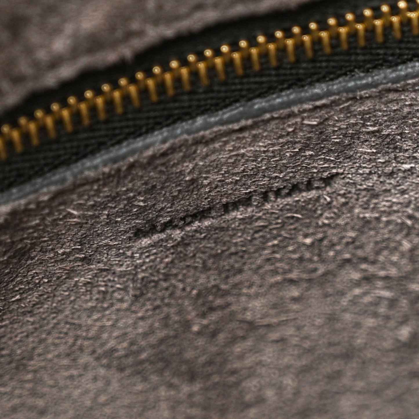 Soft Grained Calfskin Sangle Bucket Bag Kohl