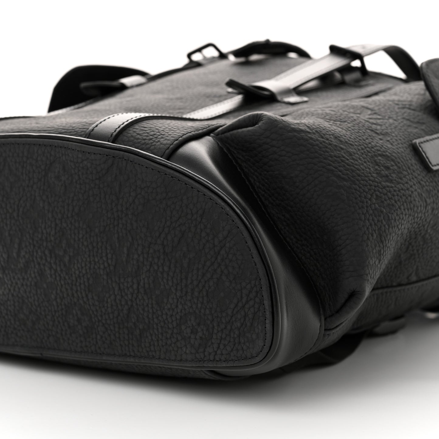 Taurillon Monogram Christopher MM Backpack Black