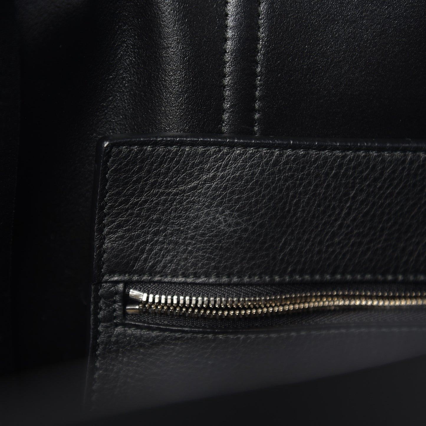 Pebbled Calfskin Small Everyday Tote Black