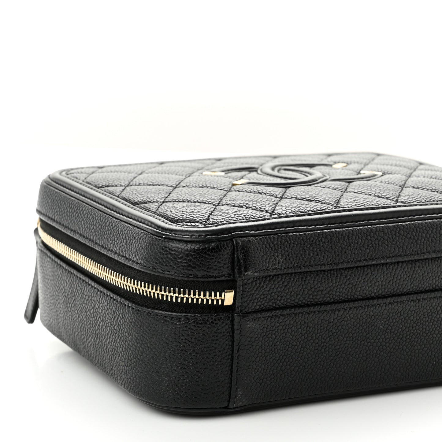 Caviar Quilted Medium CC Filigree Vanity Case Black