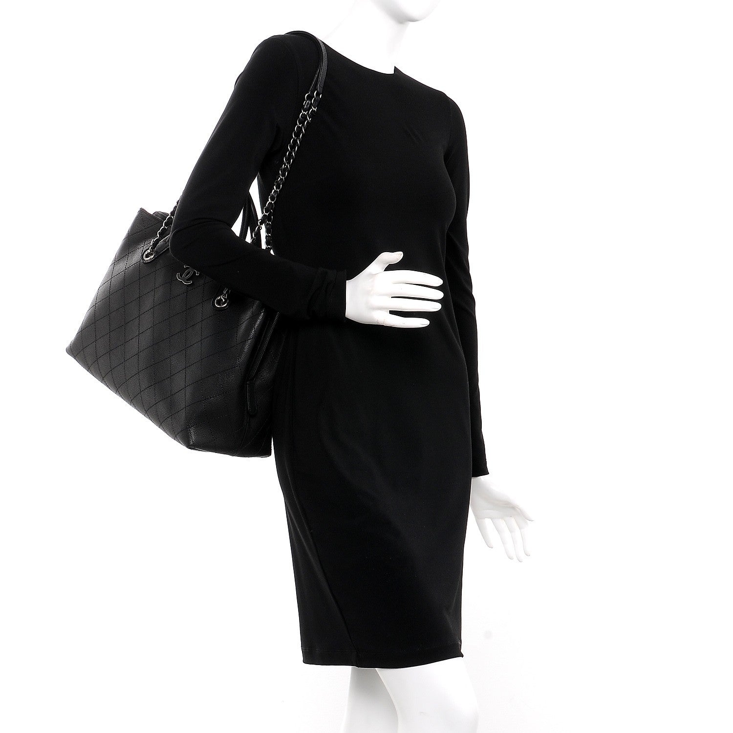 Chanel Grained Vegetal Calfskin Urban Shopping Tote Black 2 of 9