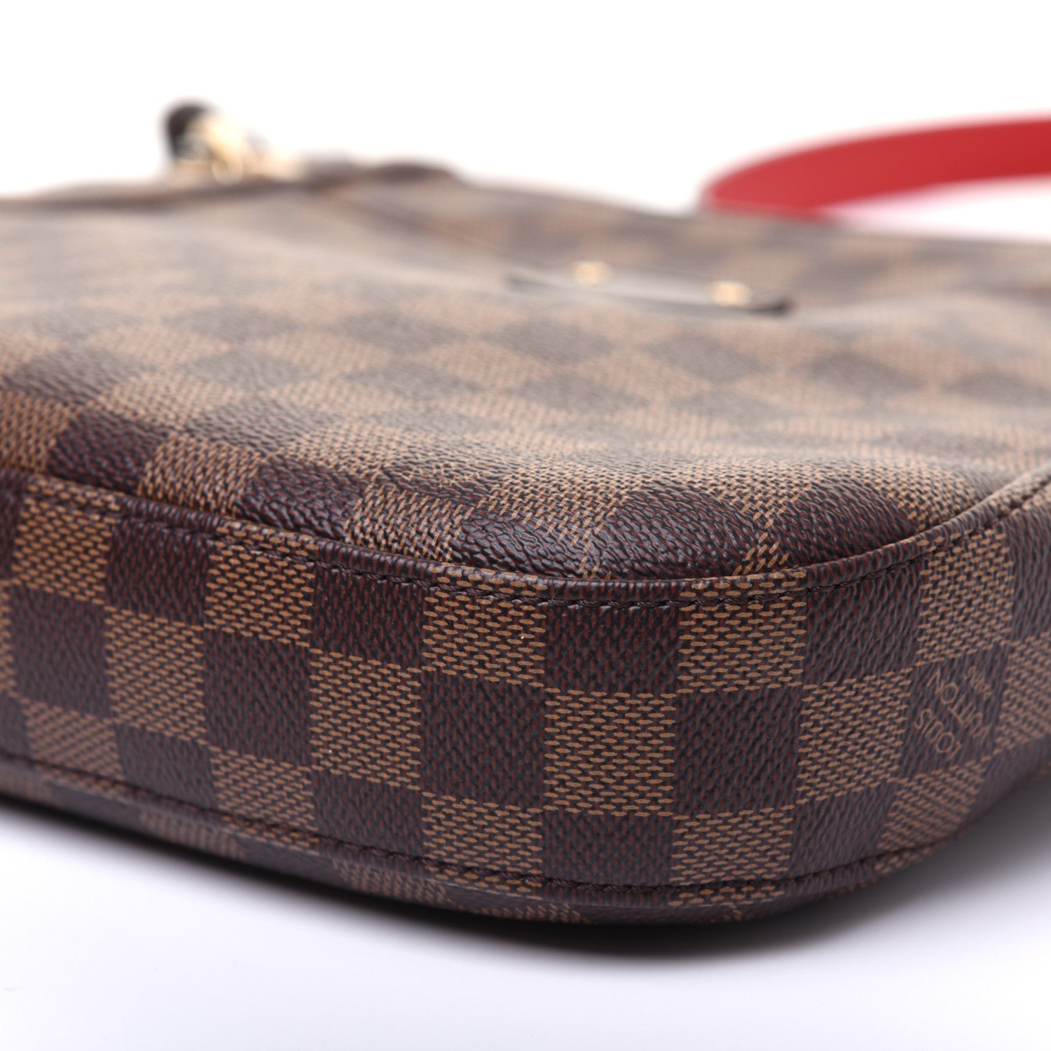 Louis Vuitton Damier Ebene South Bank Besace 7 of 21