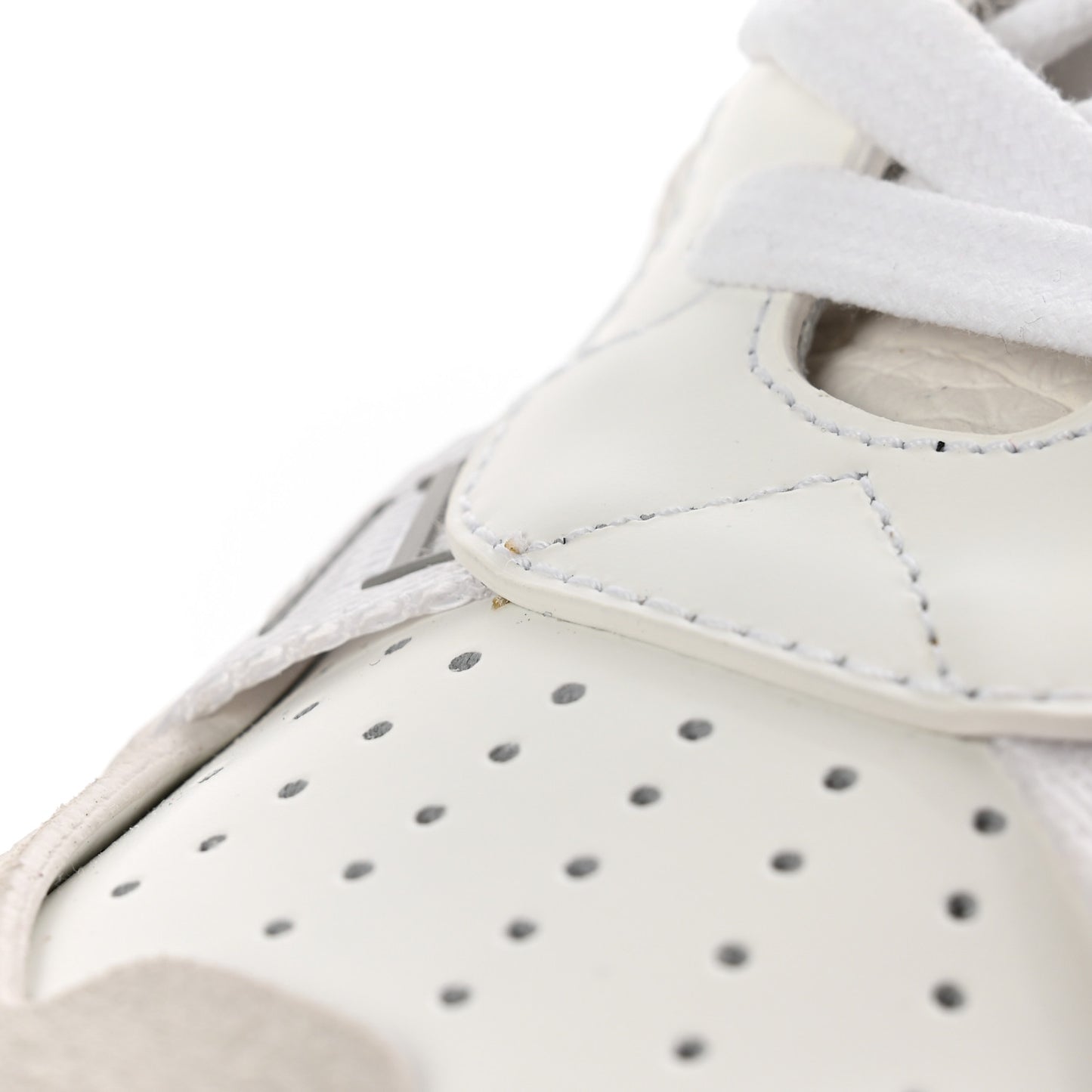 Calfskin Womens VL7N Sneakers 37.5 White Ice