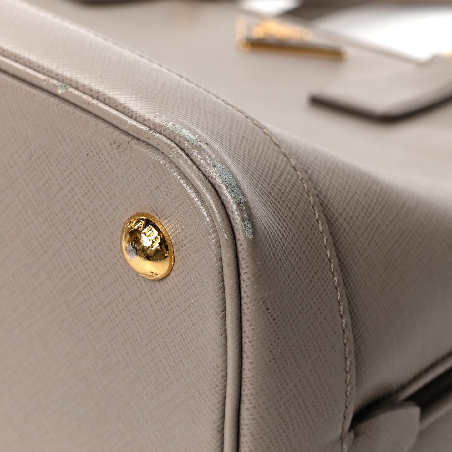Saffiano Lux Open Promenade Tote Argilla