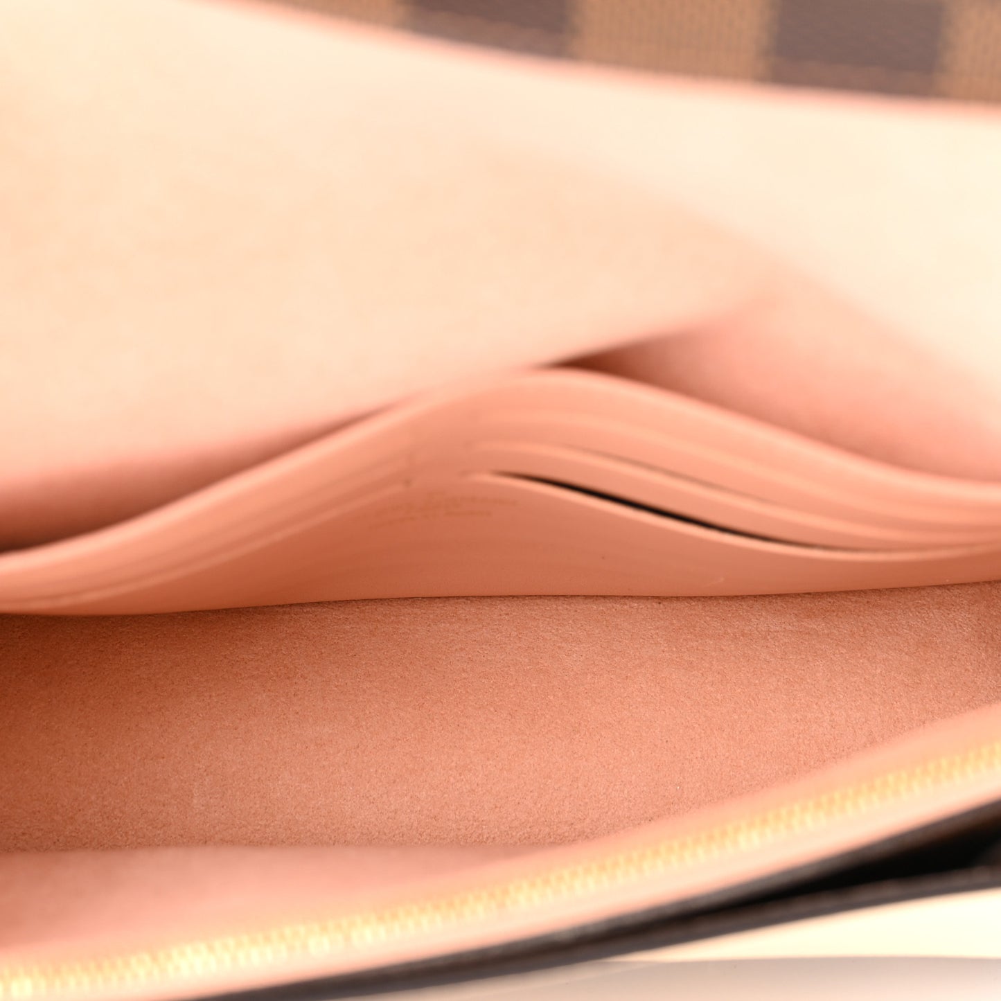 Damier Ebene Vavin Chain Wallet Creme