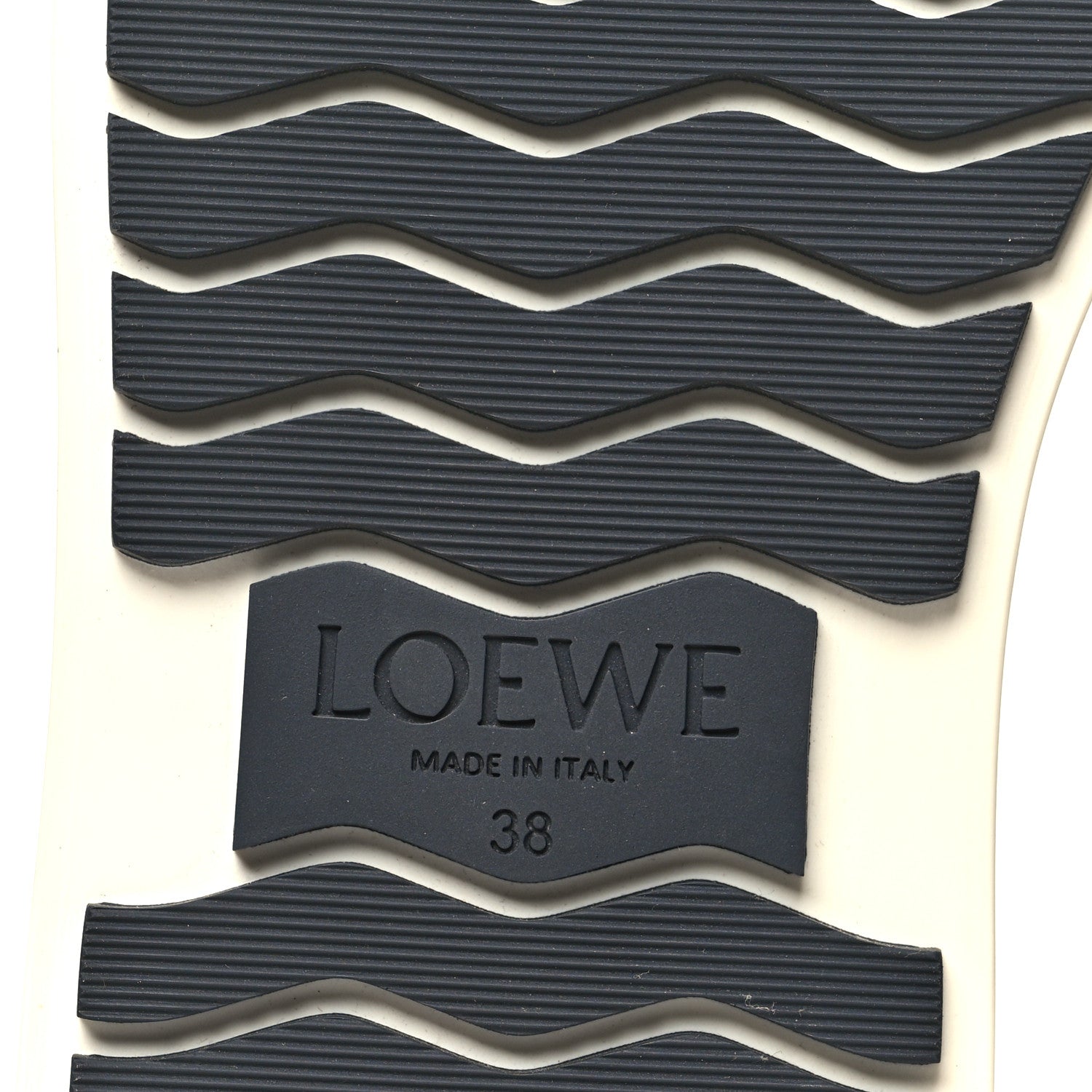 Loewe Calfskin Logo Chelsea Mens Boots 38 Black 1841473 – FASHIONPHILE