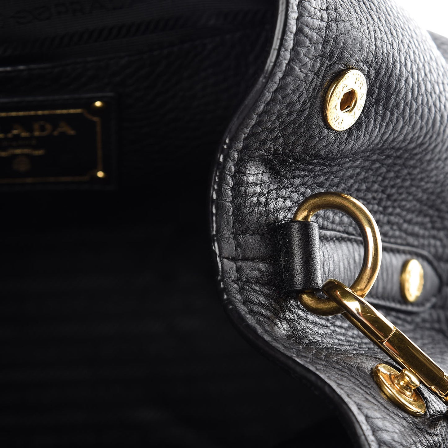 Vitello Daino Tote Black