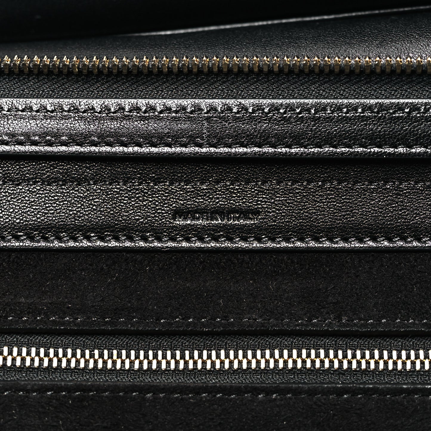 Supple Shiny Lambskin Medium Smiling New Luggage Black