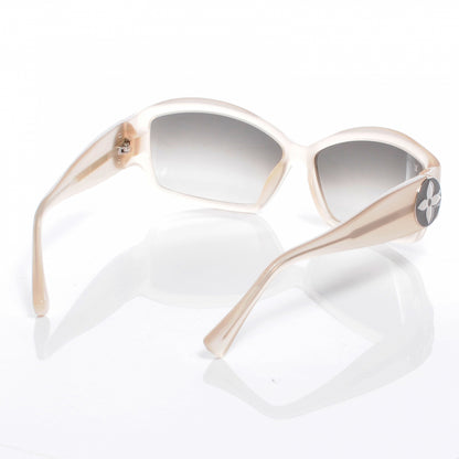 Louis Vuitton Ursula Sunglasses 6 of 6